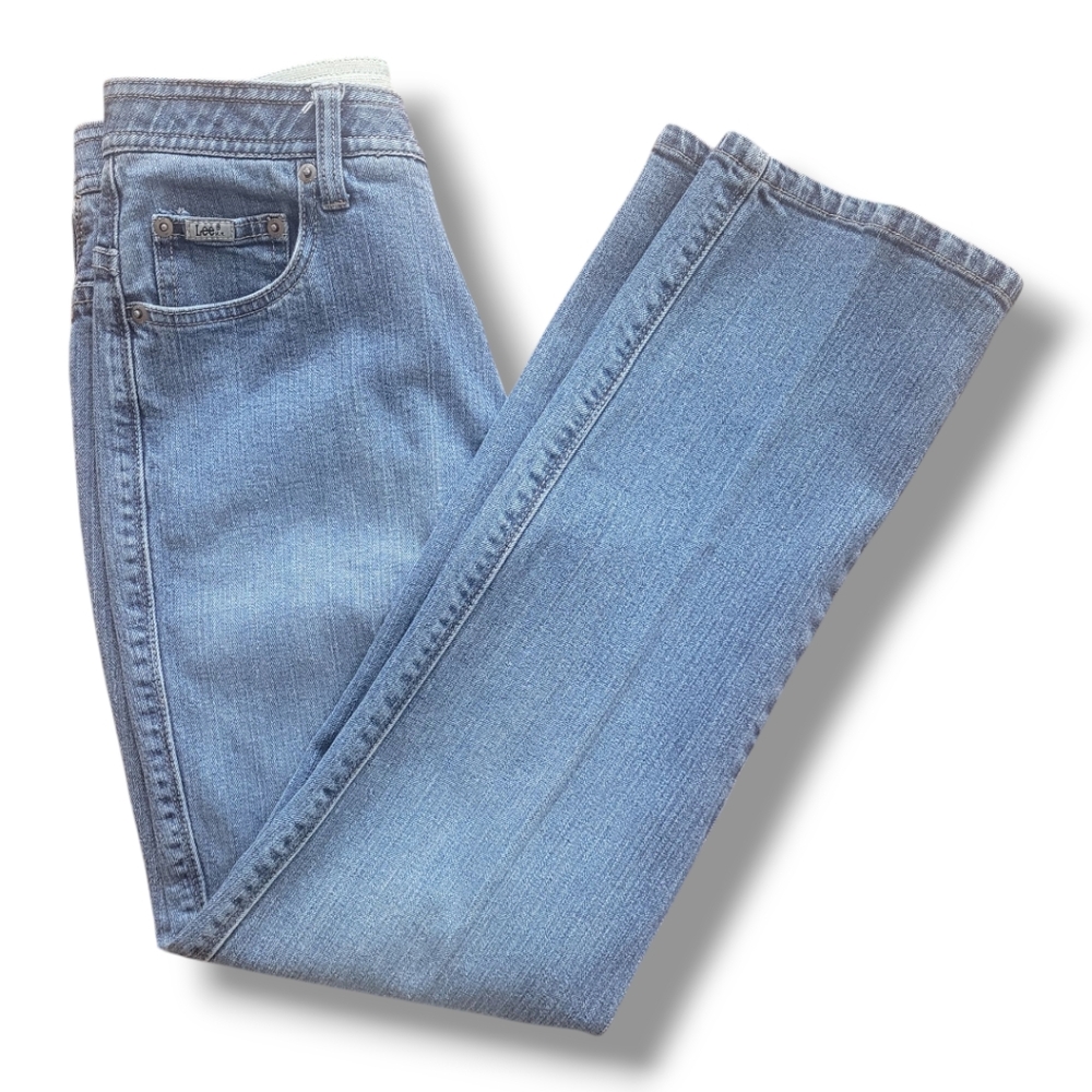 Lee Stretch Comfort High Rise Waistband Mid Wash Blue Jeans. Size 6